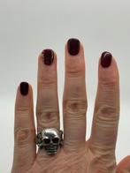 B360 Prachtige zilveren skull ring maat 19, 19 tot 20, Ophalen of Verzenden, X, Dame