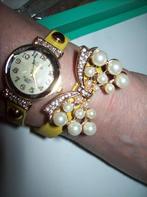 Armband Horloge Geel Leer Goudkleur Vlinder Parel, Sieraden, Tassen en Uiterlijk, Armbanden, Met bedels of kralen, Leer, Verzenden
