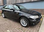 BMW 1-Serie 1.6 2006 Zwart KM: 113700, Auto's, 1596 cc, 4 cilinders, 635 kg, Zwart