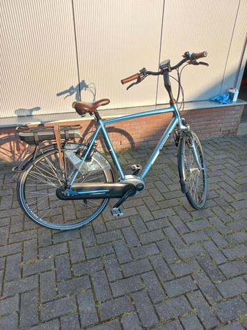 Ebike Batavus Milano E-go 61 cm lage km st en middenmotor beschikbaar voor biedingen