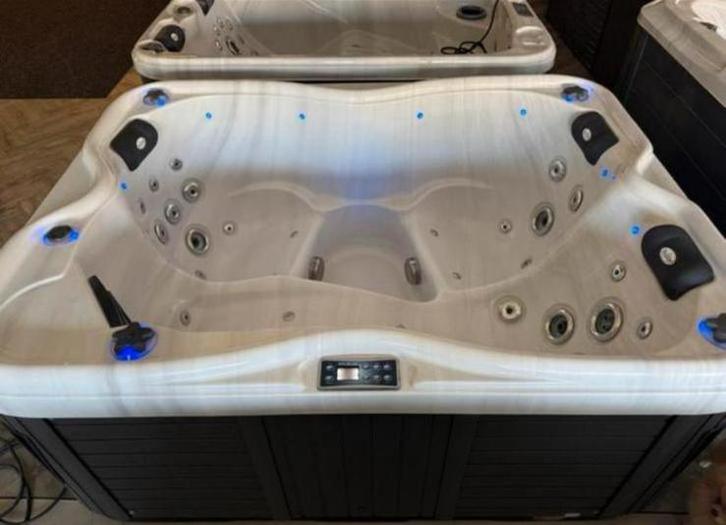 | 🏖️💦 BALBOA JACUZZI ❗️| 🏖️💦 3 PERS❗️|🏖️💦 GARANTIE ❗️|, Tuin en Terras, Zwembad-toebehoren, Zo goed als nieuw, Ophalen of Verzenden