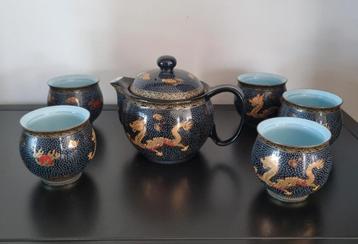 Mooi Chinees porselein theeservies beschikbaar voor biedingen