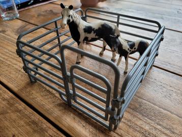 Schleich Paarden Paddock met Veulen & Paard beschikbaar voor biedingen