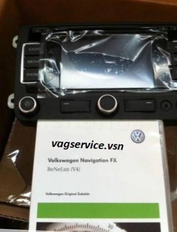 Volkwagen RNS 310 Radio Cd speler compleet golf eos caddy beschikbaar voor biedingen