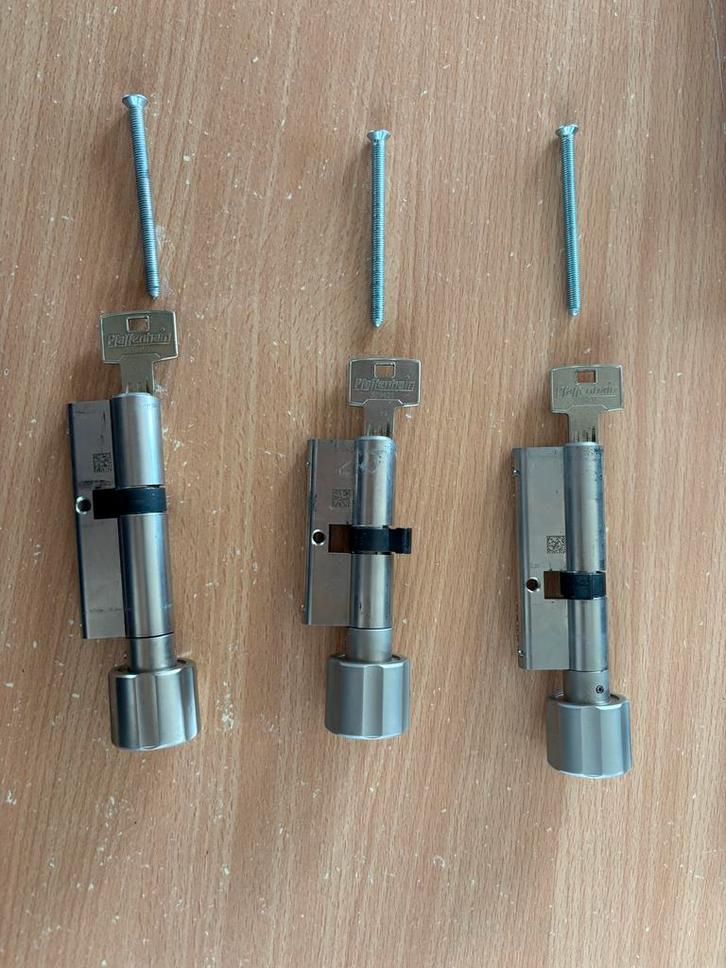 3 Pfaffenhain cilindersloten gelijksluitend + sleutel, Doe-het-zelf en Verbouw, Hang- en Sluitwerk, Zo goed als nieuw, Slot, Overige materialen