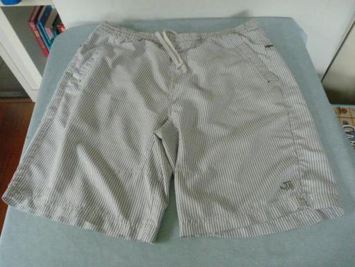 Mooi wit met grijs gestreepte zwemshort van Sjeng XL, Kleding | Heren, Badmode en Zwemkleding, Zwemshort, Maat 56/58 (XL), Wit