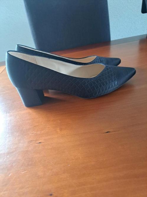Pumps Peter Kaiser plus maat 39 zwart, Kleding | Dames, Schoenen, Zo goed als nieuw, Pumps, Zwart, Ophalen of Verzenden