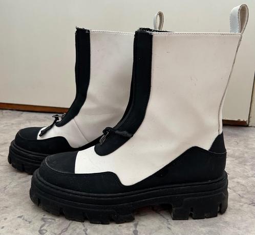 Chunky Boots H&M maat 40, Kleding | Dames, Schoenen, Gedragen, Overige typen, Zwart, Ophalen of Verzenden