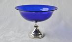 Blauw glazen snoepschaaltje / Bonbonnière met zilveren voet, Antiek en Kunst, Antiek | Goud en Zilver, Ophalen of Verzenden, Zilver