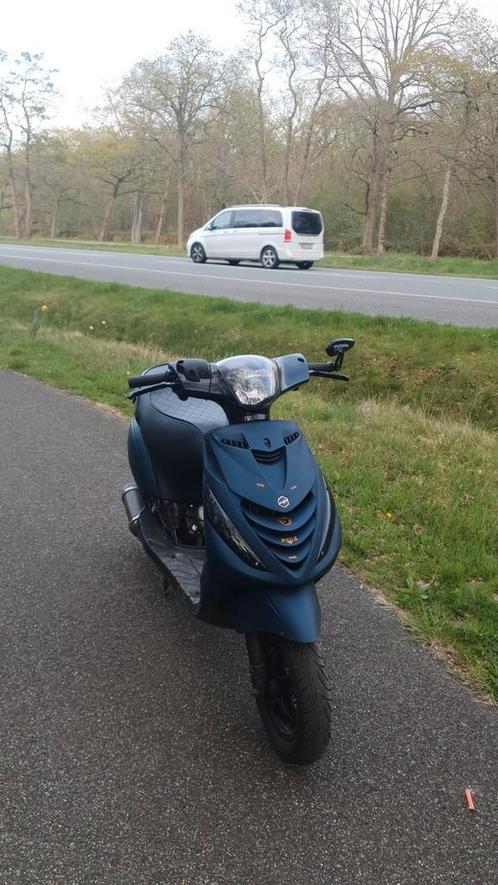Zip 4t 80cc, Fietsen en Brommers, Scooters | Piaggio, Zo goed als nieuw, Zip, Ophalen