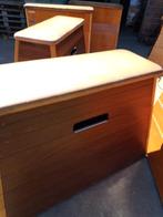 Turnpaarden turnkasten decoratie, Ophalen