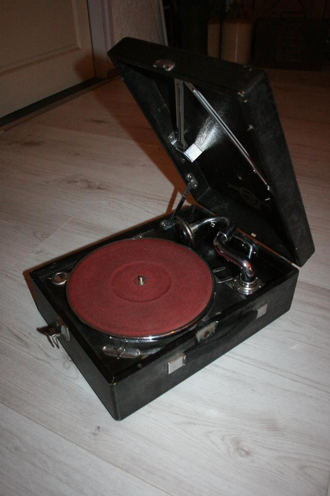 Oude platenspeler, Antiek en Kunst, Antiek | Tv's en Audio, Ophalen of Verzenden