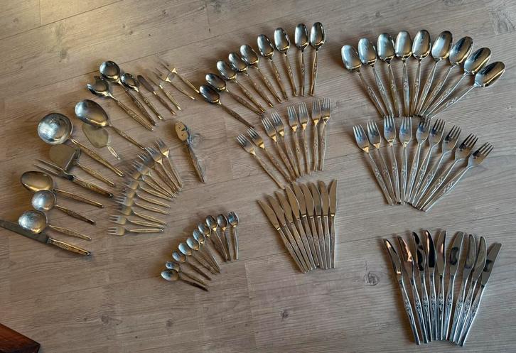 Gero 100  grote Bestekset met bloem, 91 stuks, Huis en Inrichting, Keuken | Bestek, Gebruikt, Los bestek, Zilver, Ophalen of Verzenden