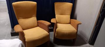 Twee  Rotan/rieten Fauteuils beschikbaar voor biedingen