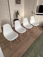 4 Witte Kuipstoelen met Houten Poten, Huis en Inrichting, Stoelen, Ophalen, Wit, Zo goed als nieuw, Vier