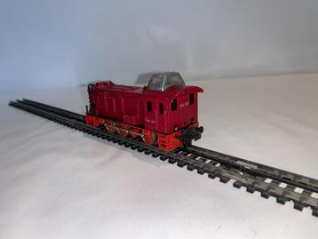 Trix Express V36 - rood beschikbaar voor biedingen
