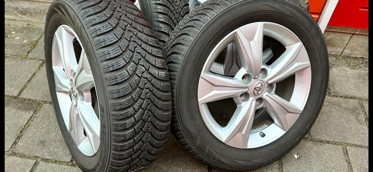 Toyota Rav4 C-hr Originele velgen en winterbanden 17 inch, Auto-onderdelen, Banden en Velgen, Banden en Velgen, Winterbanden, 17 inch