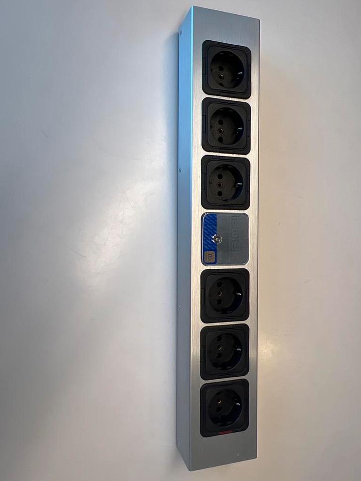 Isotek Polaris EVO3 incl Initium stroomkabel, Audio, Tv en Foto, Professionele Audio-, Tv- en Video-apparatuur, Zo goed als nieuw