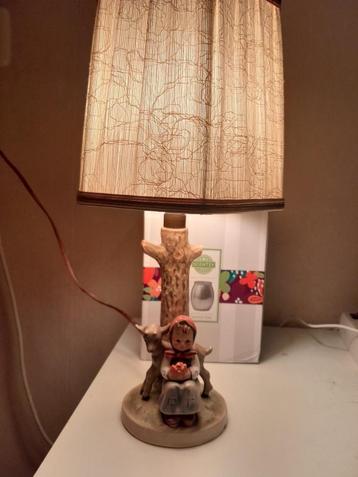 Hummel lamp beschikbaar voor biedingen