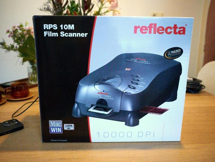 Reflecta RPS 10M (incl. Silverfast Ai 9 & HDR Studio 9), Computers en Software, Scanners, Zo goed als nieuw, Fotoscanner, MacOS