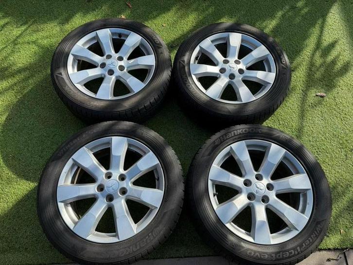 Winterbanden Mitsubishi Oulander 225/55R18, Auto-onderdelen, Banden en Velgen, Banden en Velgen, Winterbanden, 18 inch, 225 mm