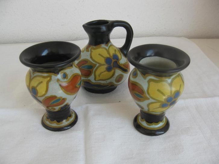 Gelria Arnhem, drie mooie keramiek vaasjes., Antiek en Kunst, Antiek | Keramiek en Aardewerk, Ophalen of Verzenden