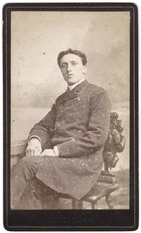 CDV - Man Jas Stoel - Foto Greiner Amsterdam, Verzamelen, Foto's en Prenten, Gebruikt, Foto, Overige onderwerpen, Voor 1940, Ophalen of Verzenden