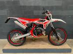 Beta RR 50 Enduro Sport 2025 Wit, Nieuw 50cc AM6, Ophalen, 6 versnellingen, Maximaal 45 km/u, Nieuw