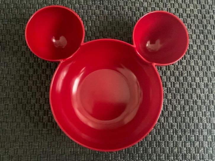 Disneyland Parijs Grote Rode Mickey Schaal, Verzamelen, Disney, Zo goed als nieuw, Beeldje of Figuurtje, Mickey Mouse, Ophalen of Verzenden