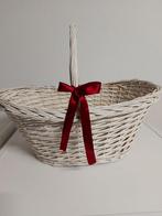 witte mand, Huis en Inrichting, Woonaccessoires | Schalen en Manden, Ophalen, Mand, Zo goed als nieuw, Riet