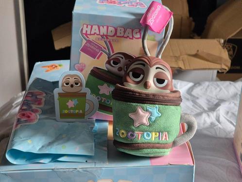 Disney Zootopia Zootropolis handtas hanger Flash de luiaard, Verzamelen, Disney, Zo goed als nieuw, Tas, Koffer of Zak, Overige figuren