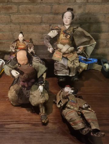 Antiek Samurai Ningyo pop set van 4 beschikbaar voor biedingen
