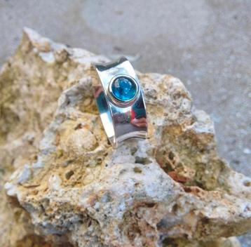 Mooie nieuwe zilveren ring met blauwe Toermalijn mt 16 beschikbaar voor biedingen