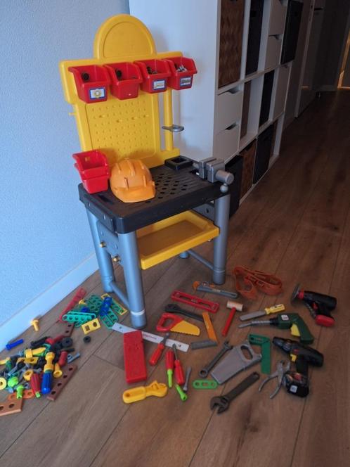 speelgoed Werkbank met heel veel gereedschap, Kinderen en Baby's, Speelgoed | Speeltafels, Gebruikt, Ophalen of Verzenden