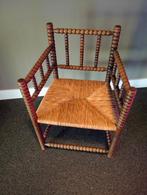 Antiek getorst stoeltje, Ophalen