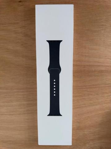 9 Nieuwe Apple Watch straps (nieuw in verpakking) beschikbaar voor biedingen