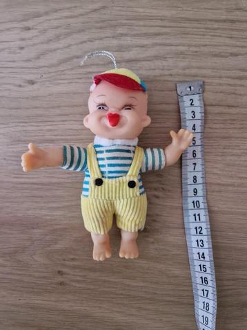 jaren 50 kewpie pop ? zacht rubber hand voet gezicht  beschikbaar voor biedingen