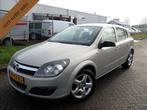 Opel Astra 1.6 Edition 1e eigenaar rijd super nap airco inru, 1165 kg, Origineel Nederlands, Te koop, Zilver of Grijs