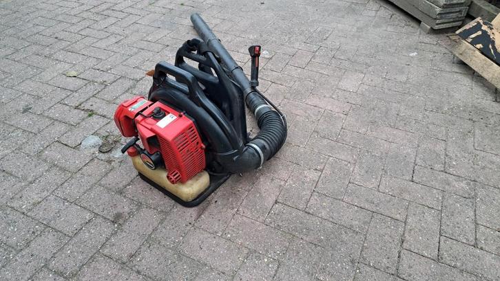 Shindaiwa 630 Bladblazer ruggedragen met garantie, Tuin en Terras, Bladblazers, Gebruikt, Ruggedragen, Benzine, Ophalen