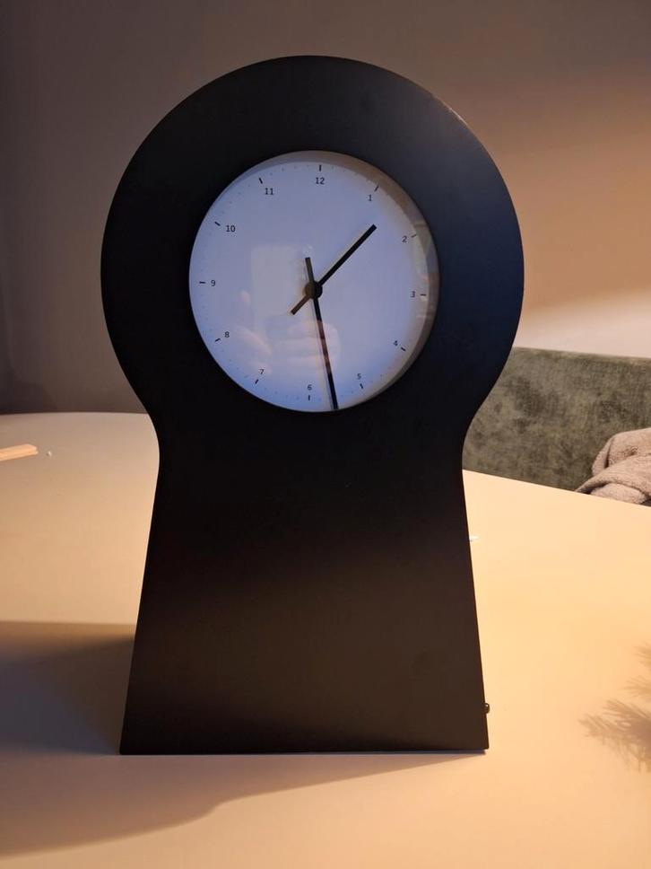 Vintage IKEA PS 1999 Staande Klok - zwart - Keyhole Design, Huis en Inrichting, Woonaccessoires | Klokken, Zo goed als nieuw, Staande klok