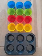 Cupcakes met 12 siliconen cakevormpjes.  Alleen ophalen., Ophalen, Zo goed als nieuw, Cupcakes, Bakvorm