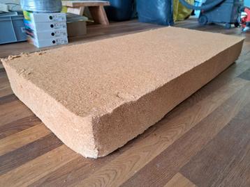 Hunton houtvezelplaat 160mm beschikbaar voor biedingen