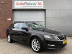 Skoda Octavia Combi 1.5 TSI Greentech Edition! 1e Eigen.!, 4 cilinders, 150 pk, Leder en Stof, Zwart