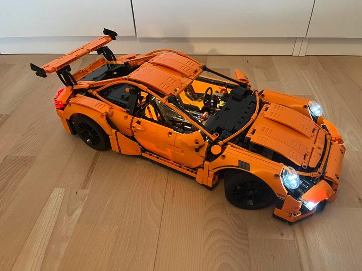 Lego Technic 42056 Porsche 911 GT3 RS (incl. LED kit), Kinderen en Baby's, Speelgoed | Duplo en Lego, Zo goed als nieuw, Ophalen of Verzenden