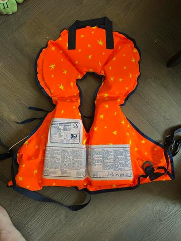 Oranje Besto Zwemvest 100N - Kindermaat beschikbaar voor biedingen