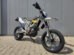 2017 Husqvarna Supermoto 701 SM 75pk ABS - Zeer compleet! -, 693 cc, Bedrijf, Meer dan 35 kW, ABS