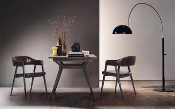 Retro klassieke leren horeca design eetkamerstoelen  924 beschikbaar voor biedingen