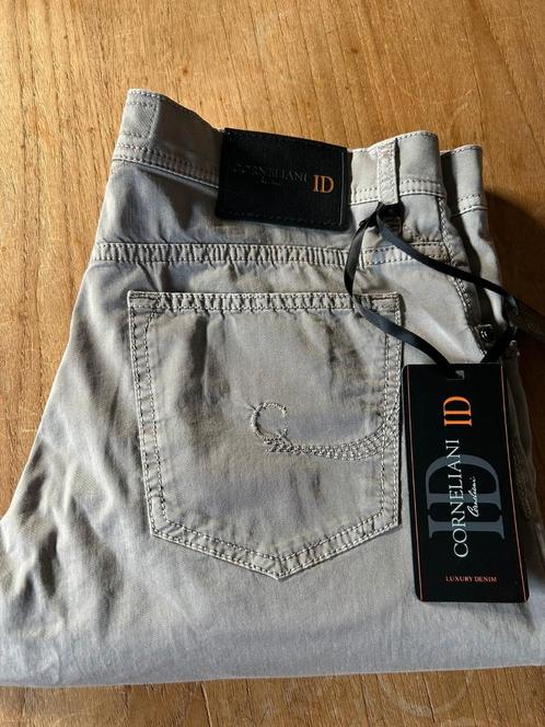 Cornelians ID jeans maat 34 grijs (valt als 33), Kleding | Heren, Spijkerbroeken en Jeans, Nieuw, W33 - W34 (confectie 48/50)