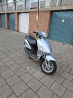 Piaggio fly 125cc, Ophalen, 125 cc, Zo goed als nieuw, Fly