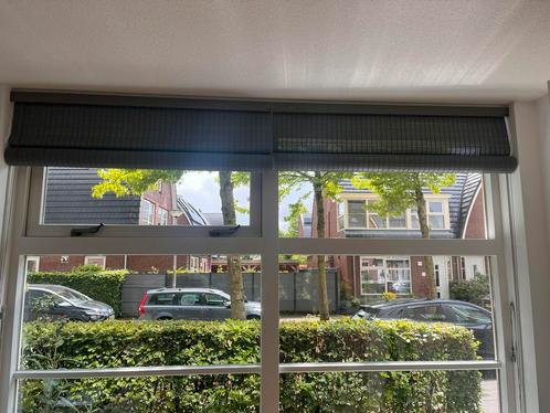 Mooie Sunway houten rolgordijnen, Huis en Inrichting, Stoffering | Gordijnen en Lamellen, Zo goed als nieuw, Grijs, Ophalen